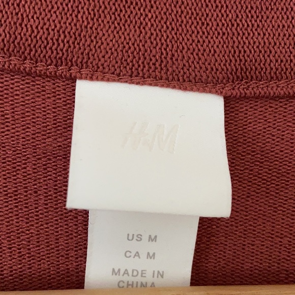 Soft coral sweater with front tie - Picture 3 of 5